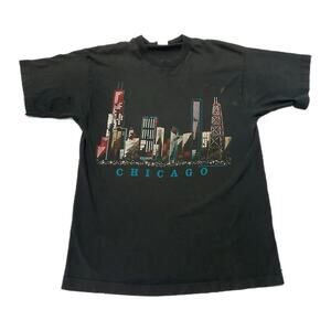 Vintage 90’s Rugged Chicago City Graphic T-Shirt